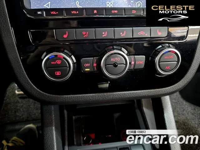 VOLKSWAGEN 2.0 TSI R 2014 — photo 11 sur 26