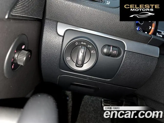 VOLKSWAGEN 2.0 TSI R 2014 — photo 12 sur 26