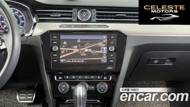 VOLKSWAGEN 2.0 TDI Premium 2019 — photo 14 sur 20