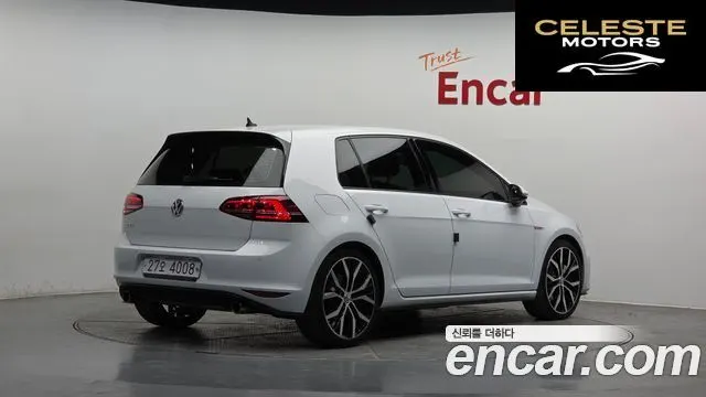 VOLKSWAGEN 72.0 GTI Edition 2016 — photo 2 sur 26