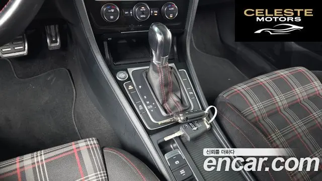 VOLKSWAGEN 72.0 GTI Edition 2016 — photo 9 sur 26