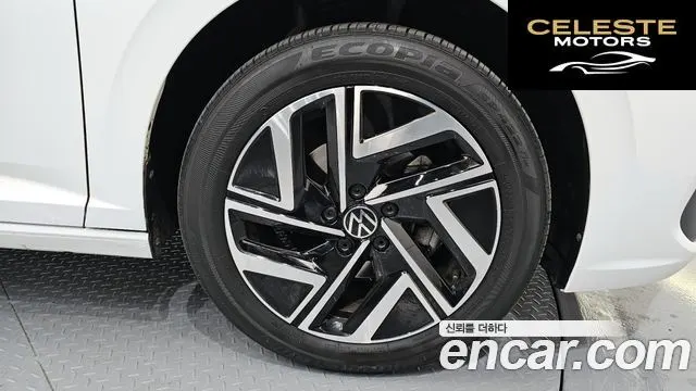 VOLKSWAGEN 71.5 TSI 2024 — photo 7 sur 35