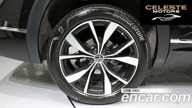 VOLKSWAGEN 2.0 TSI R-LINE 6 places 2025 — photo 29 sur 38