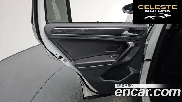 VOLKSWAGEN 22.0 TDI Premium 2021 — photo 14 sur 33