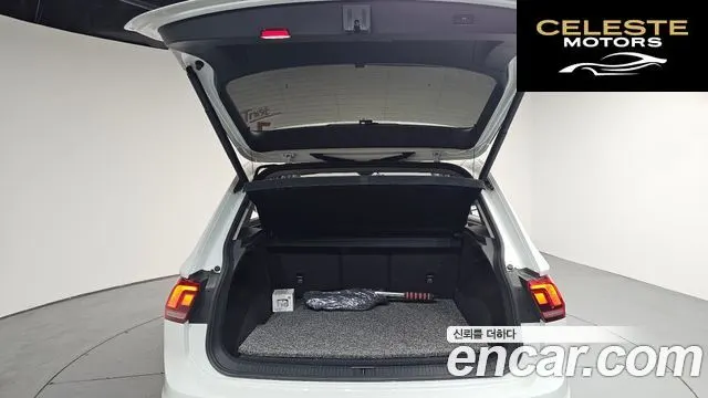VOLKSWAGEN 22.0 TDI Premium 2021 — photo 25 sur 33