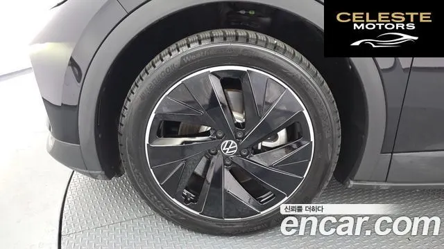 VOLKSWAGEN ID.4 Pro 2025 — photo 5 sur 32