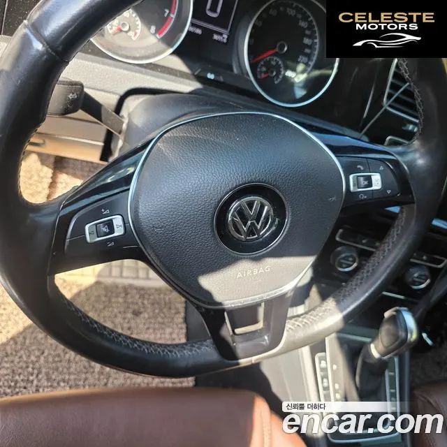 VOLKSWAGEN 71.4 TSI Premium 2014 — photo 9 sur 16