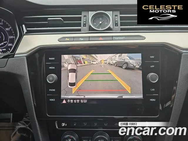VOLKSWAGEN 2.0 TDI Premium 2019 — photo 12 sur 26