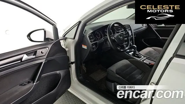 VOLKSWAGEN 72.0 TDI 2016 — photo 10 sur 26