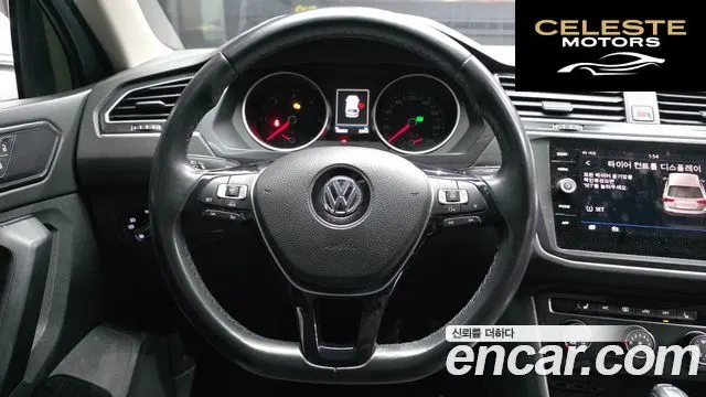 VOLKSWAGEN 22.0 TDI 2018 — photo 13 sur 20