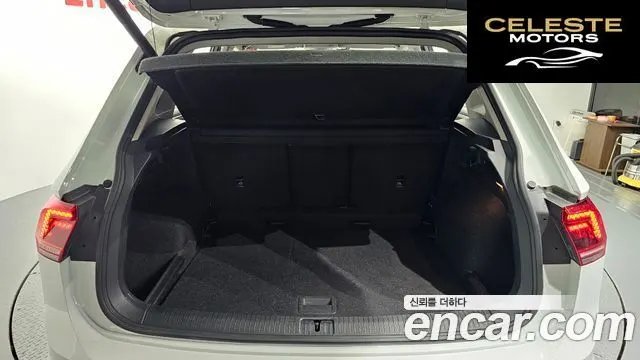 VOLKSWAGEN 22.0 TDI Premium 2020 — photo 26 sur 33