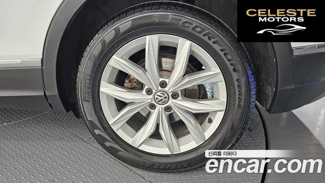 VOLKSWAGEN 22.0 TDI Premium 2020 — photo 7 sur 33