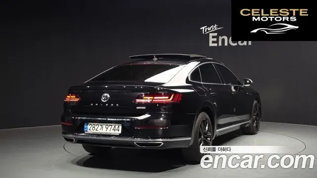 VOLKSWAGEN 2.0 TDI 2018 — photo 2 sur 20