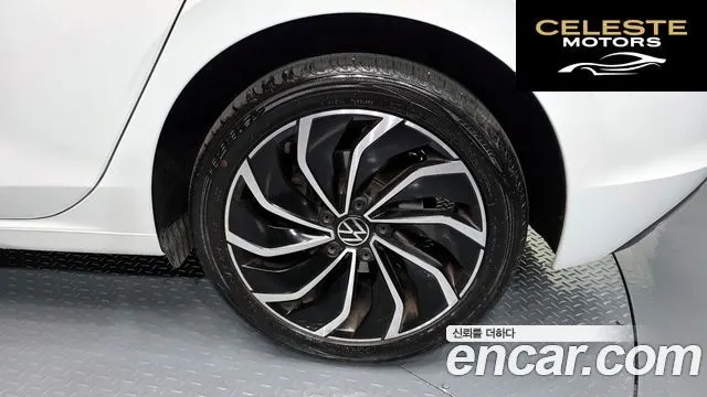 VOLKSWAGEN 82.0 TDI 2024 — photo 7 sur 35