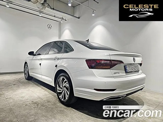 VOLKSWAGEN 71.4 TSI 2021 — photo 2 sur 25