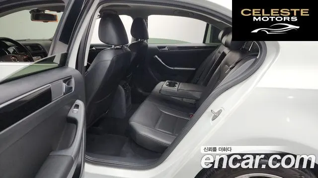 VOLKSWAGEN 2.0 TDI Premium 2016 — photo 12 sur 20