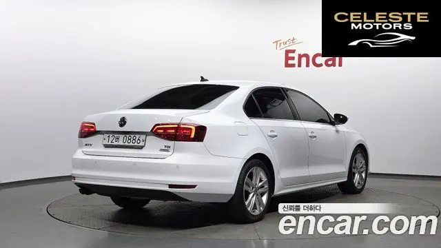 VOLKSWAGEN 2.0 TDI Premium 2016 — photo 2 sur 20
