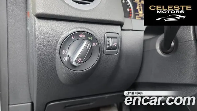 VOLKSWAGEN 2.0 TDI Premium 2014 — photo 18 sur 26