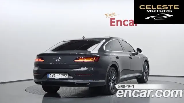 VOLKSWAGEN 2.0 TDI 2020 — photo 2 sur 31