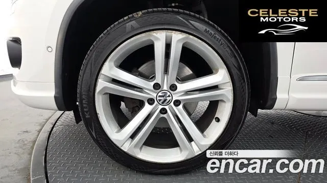 VOLKSWAGEN 2.0 TDI R-Line 2013 — photo 5 sur 20