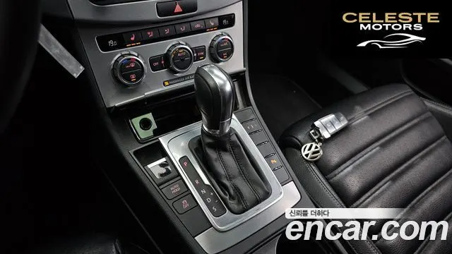 VOLKSWAGEN CC 2.0 TSI 2013 — photo 11 sur 34