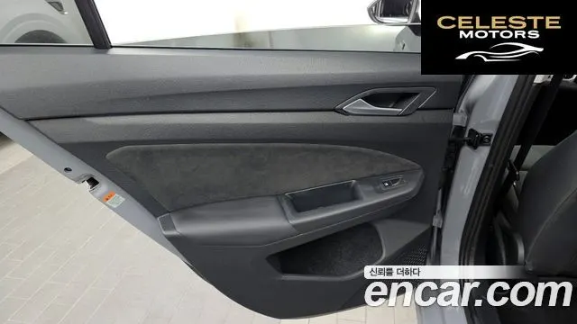 VOLKSWAGEN 82.0 TDI 2023 — photo 15 sur 34