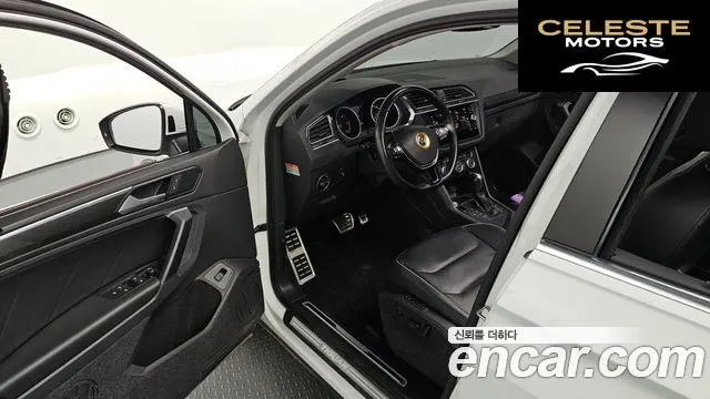 VOLKSWAGEN 22.0 TDI 2020 — photo 11 sur 20