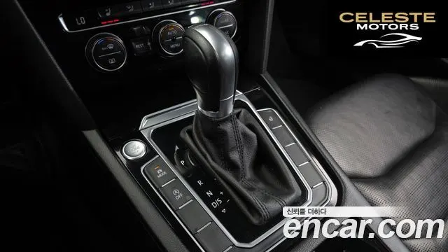 VOLKSWAGEN 2.0 TDI 2019 — photo 9 sur 26