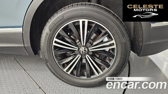 VOLKSWAGEN 22.0 TDI 4Premium 2022 — photo 7 sur 32