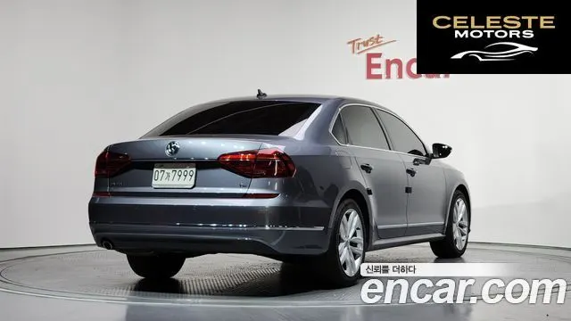 VOLKSWAGEN 2.0 TSI 2018 — photo 2 sur 31