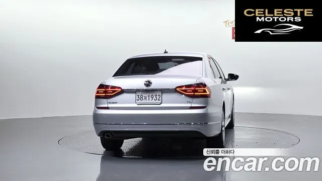 VOLKSWAGEN 2.0 TSI 2018 — photo 4 sur 36