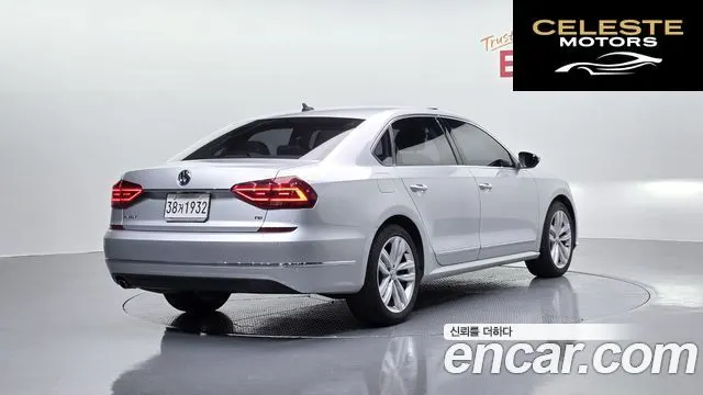 VOLKSWAGEN 2.0 TSI 2018 — photo 2 sur 36