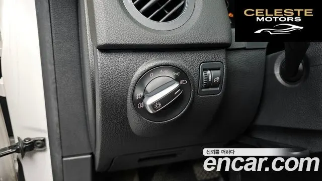VOLKSWAGEN 2.0 TDI Premium 2014 — photo 16 sur 20