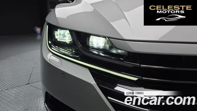 VOLKSWAGEN 2.0 TDI 2020 — photo 8 sur 32