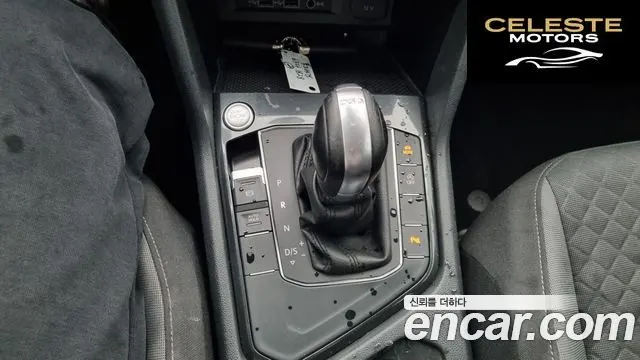 VOLKSWAGEN 22.0 TDI 2018 — photo 15 sur 26