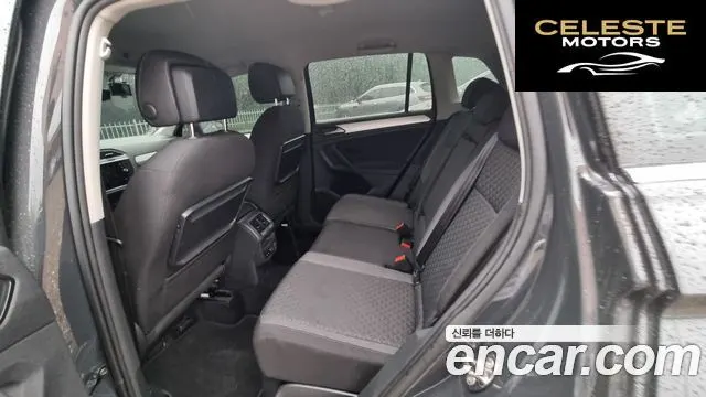 VOLKSWAGEN 22.0 TDI 2018 — photo 18 sur 26