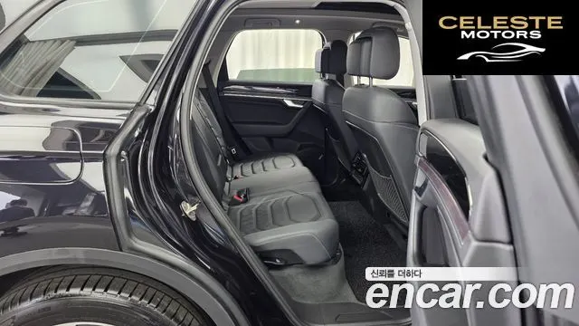 VOLKSWAGEN 33.0 TDI Premium 2021 — photo 18 sur 35