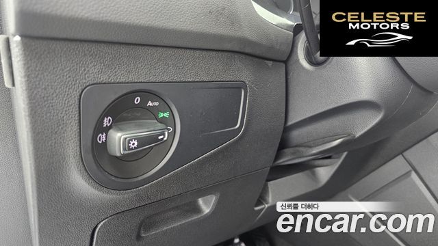 VOLKSWAGEN 22.0 TDI Premium 2020 — photo 18 sur 20