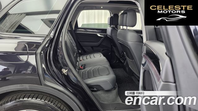 VOLKSWAGEN 33.0 TDI Premium 2021 — photo 18 sur 35