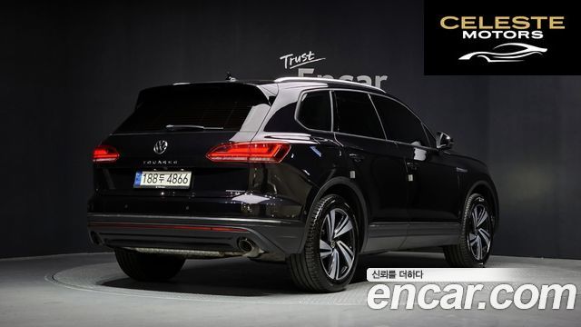 VOLKSWAGEN 33.0 TDI Premium 2021 — photo 2 sur 35