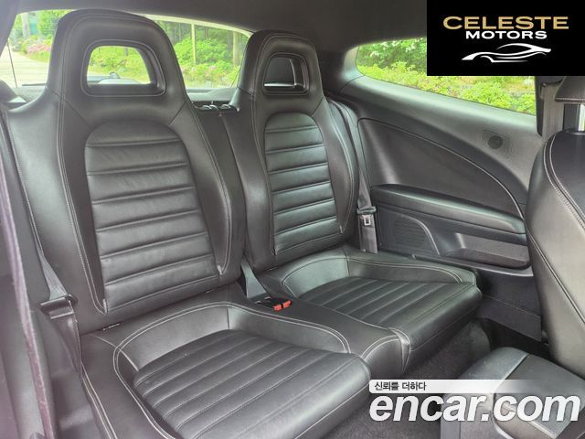 VOLKSWAGEN 2.0 TDI R-Line 2013 — photo 10 sur 26