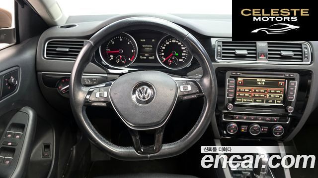 VOLKSWAGEN 2.0 TDI Premium 2015 — photo 13 sur 26