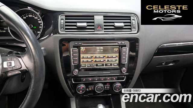 VOLKSWAGEN 2.0 TDI Premium 2015 — photo 14 sur 26