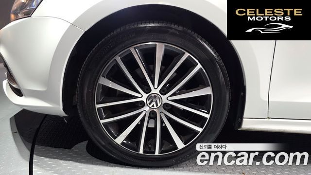 VOLKSWAGEN 2.0 TDI 2015 — photo 5 sur 20
