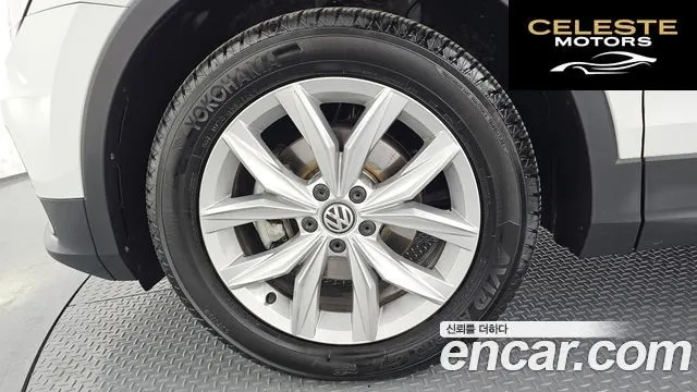 VOLKSWAGEN 22.0 TDI Premium 2020 — photo 5 sur 31