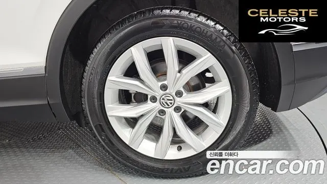 VOLKSWAGEN 22.0 TDI Premium 2020 — photo 7 sur 31