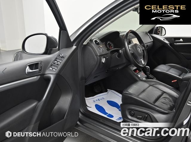 VOLKSWAGEN 2.0 TDI Premium 2012 — photo 11 sur 26
