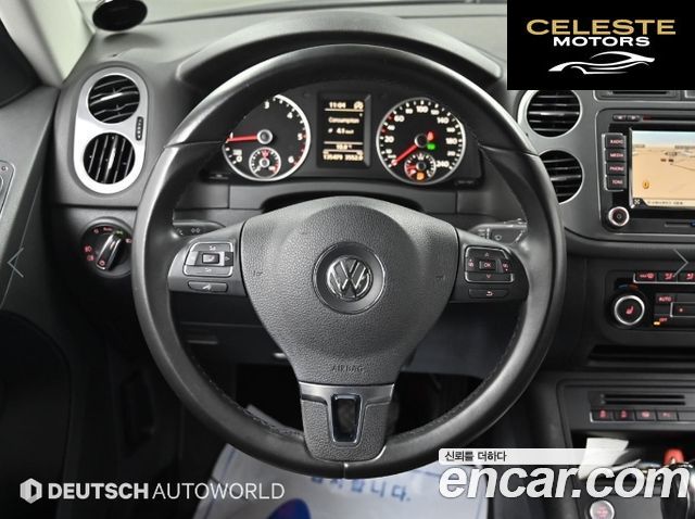VOLKSWAGEN 2.0 TDI Premium 2012 — photo 13 sur 26