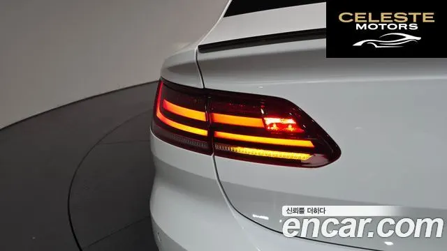 VOLKSWAGEN 2.0 TDI 2019 — photo 8 sur 35