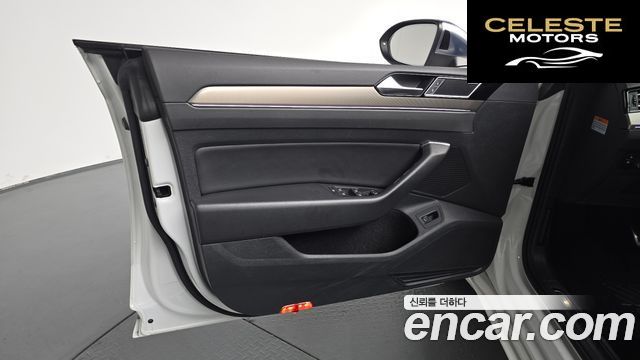VOLKSWAGEN 2.0 TDI 2019 — photo 13 sur 35